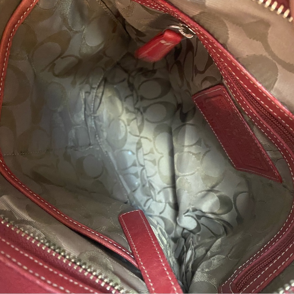 Gorgeous Coach Red Leather Soho Bucket Shoulder Bag - Picture 10 of 12